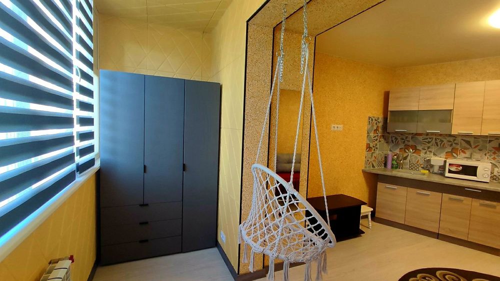 1-кім. Сучасна SELFIE - Студія з вишуканим ремонтом. Соборна. Подобово