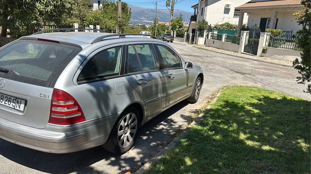 C220 ano 2001  com avaria motor