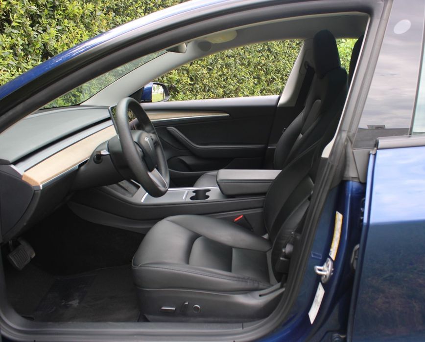 Tesla Model 3 Standard Range Plus RWD