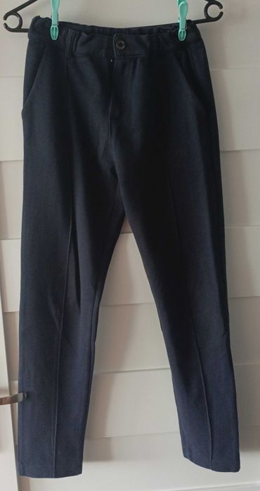 Spodnie chłopięce materiałowe. Ming