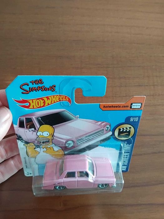 Hot whells - carro dos simpsons