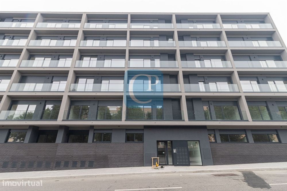 Apartamento T1 novo com varanda - Empreendimento Agra Campus