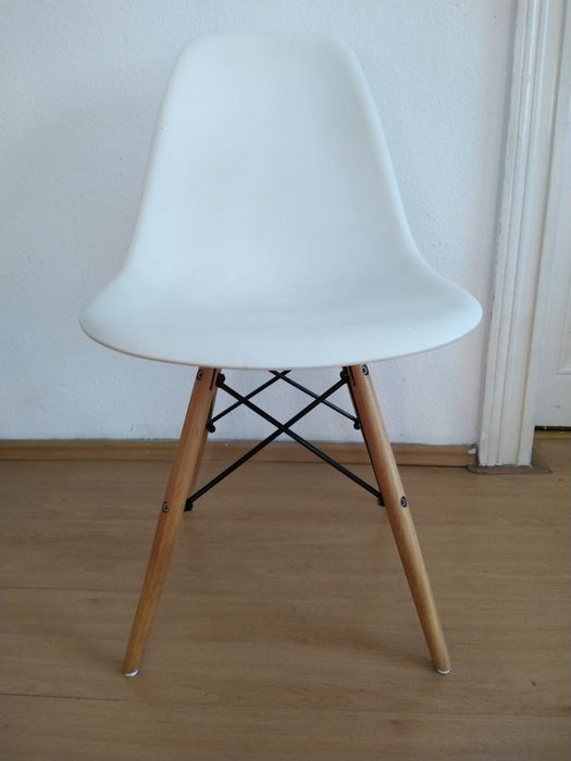 Krzesło do jadalni plastikowe szare i białe