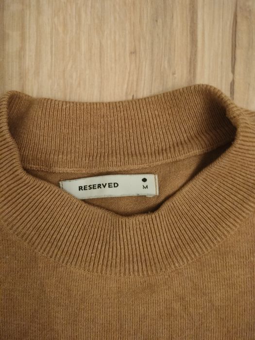 Piękna Reserved nietypowe rękawki