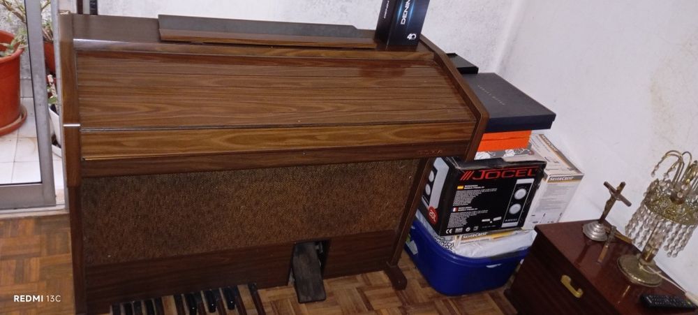 Órgão musical ELKA