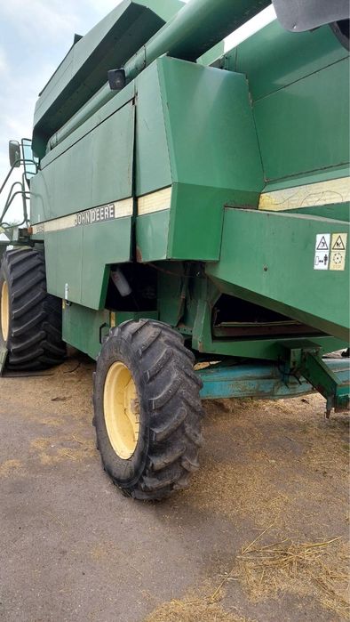Комбайн JOHN DEERE 2264