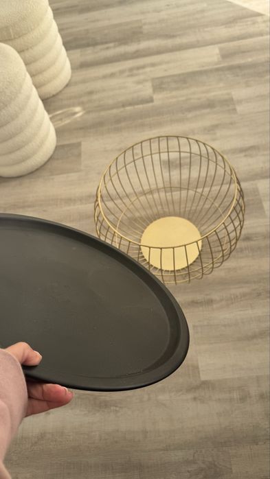 Mesa de canto com tampo removivel