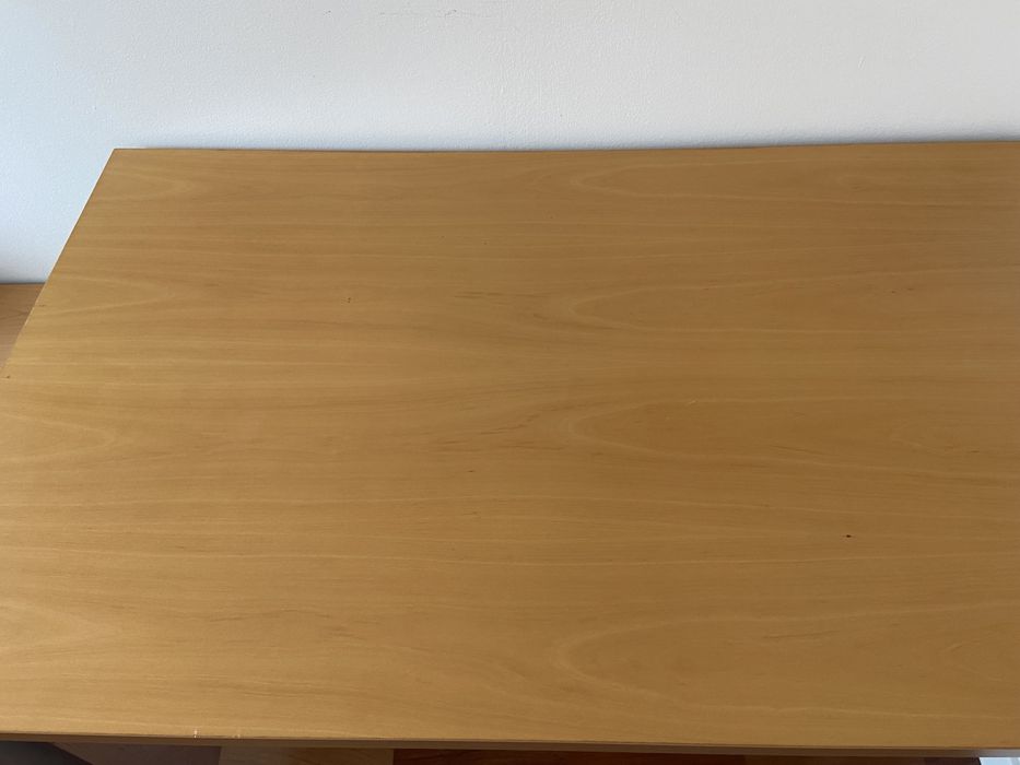 Secretaria de madeira