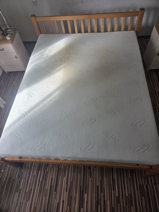 Łóżko sosnowe komplet