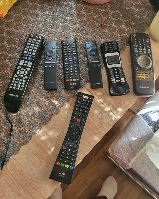 Piloty do tv smart tv itp
