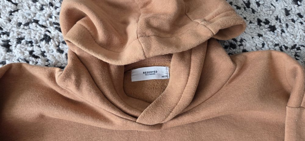 Bluza kangurka Reserved 146