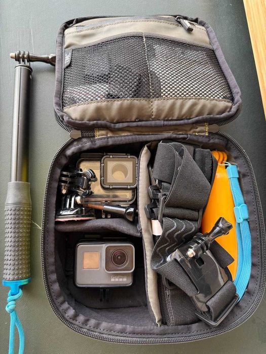 GoPro HERO5 Black + acessórios + 3 baterias + cartão 64GB