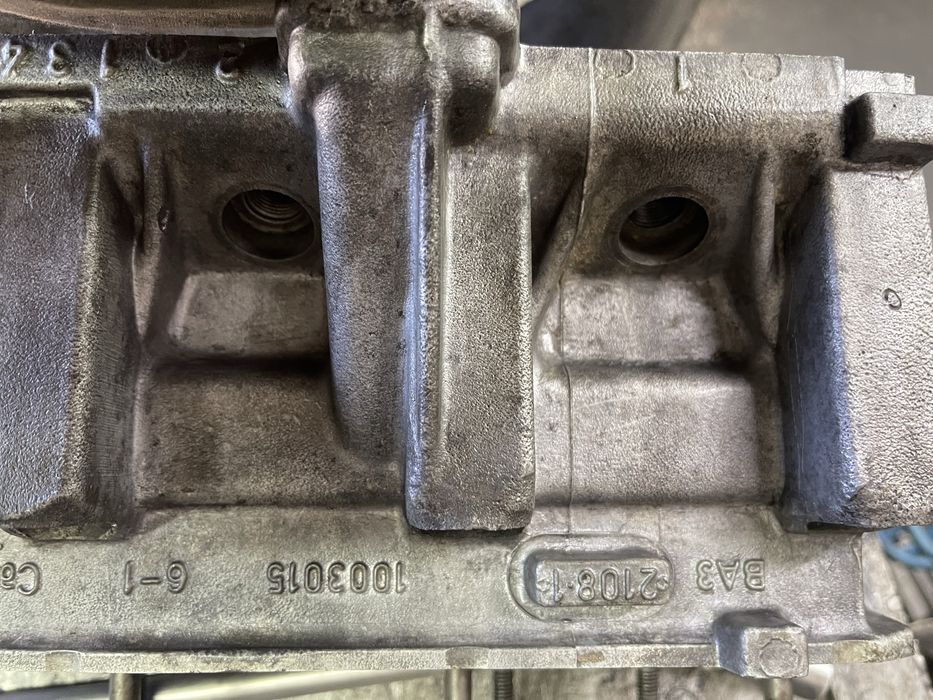 Головка блока цилиндров ВАЗ 2101 ; 2103 ; 2106 ; 21011. 2108.2109., ;