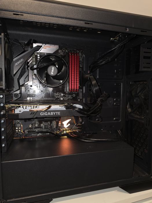 Komputer gamingowy Ryzen 5 2600 / Gtx 1660 6 GB / 16 GB RAM / SSD