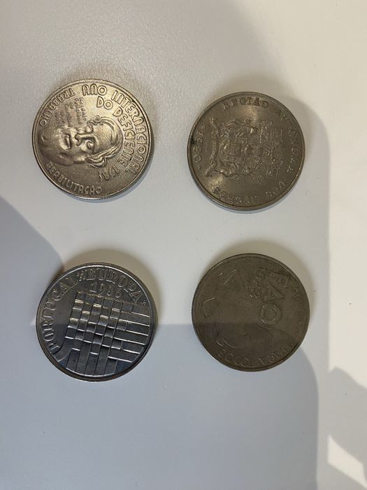 Moedas de escudos comemorativas