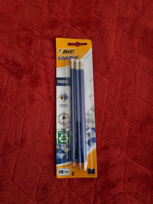 3pak ołówki trójkątne z gumką Bic