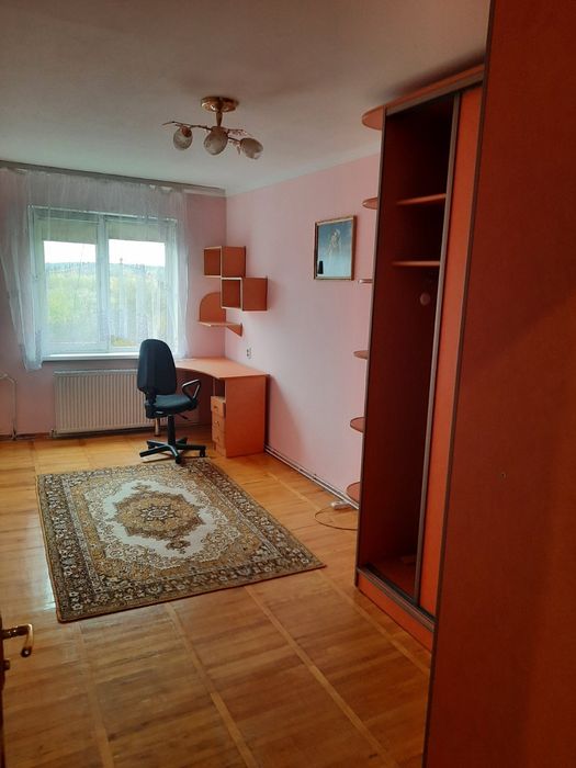 Продається двох кімнатна квартира Рожнятів