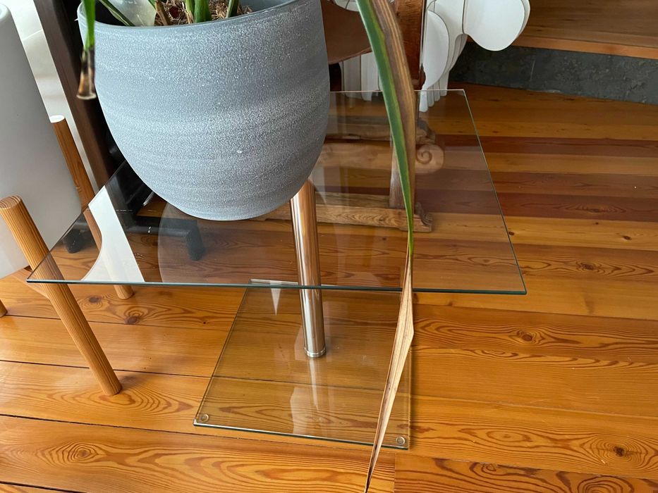 Mesa de Apoio em Vidro e Metal - 50x50x40 cm