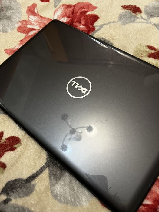 Dell Inspiron 5567/15.6 i7-7500u (4 ядра)/16gb+500gb ssd