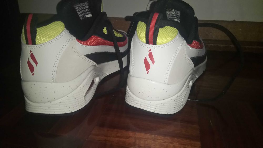 Sapatilhas Skechers Street Los Angeles