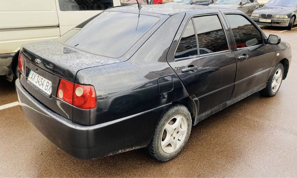 Машину Чери Амулет бензин в хорошем  состоянии