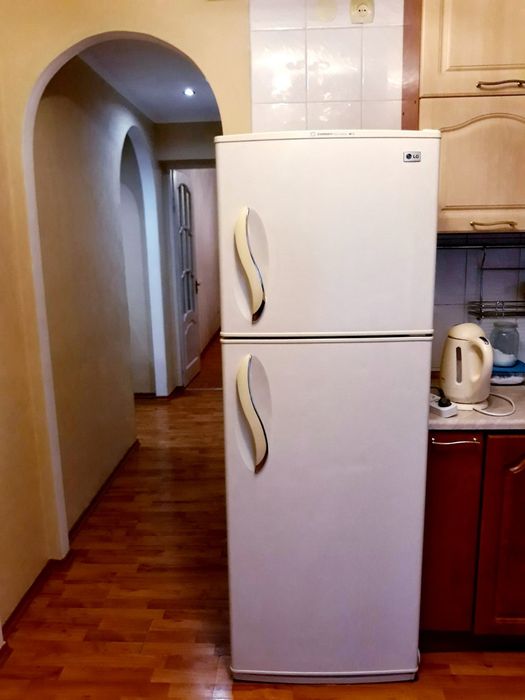 2-кім. Соборна. РОМАНТИЧНА СТУДІЯ, Кухня - ПІЛОН. Подобово. Ціна доби.