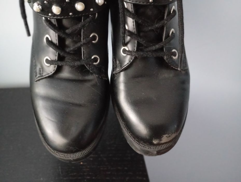 Botas com apliques Primark