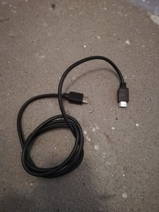Kabel multimedialny HDMI do telewizora ekranu kabelek przewód