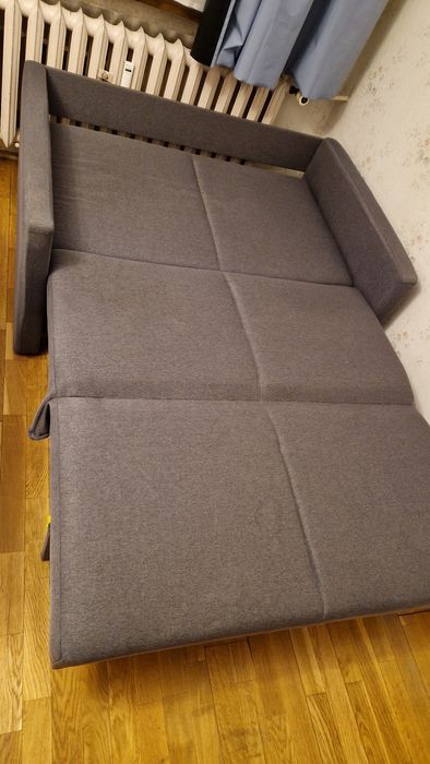 Szara kanapa/ sofa rozkładana z pojemnikiem