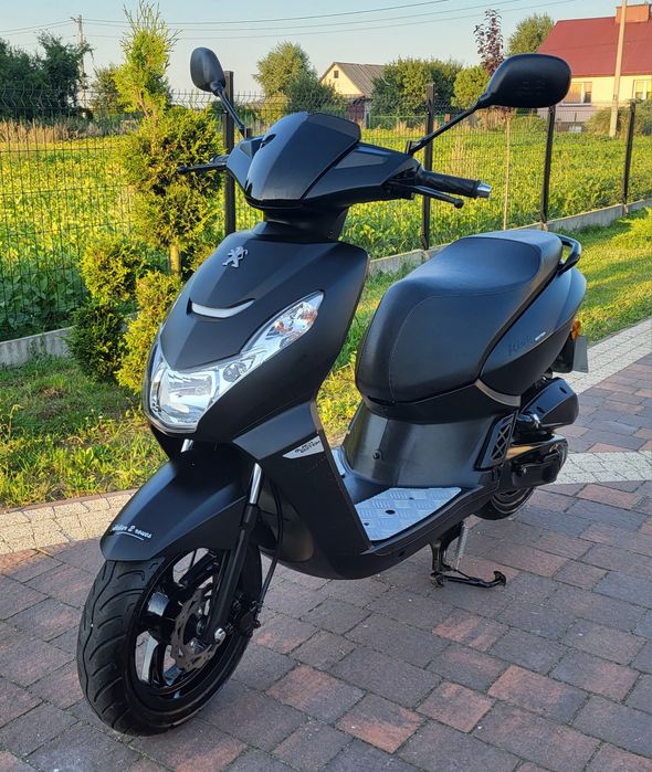 Peugeot kisbee 2023. Super stan.