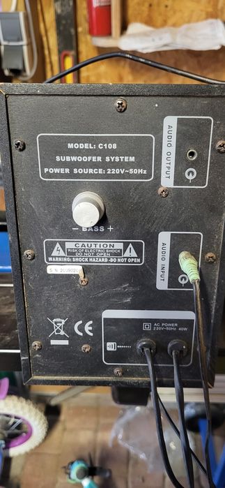 Zestw głośników subwoofer ze wzmacniaczem