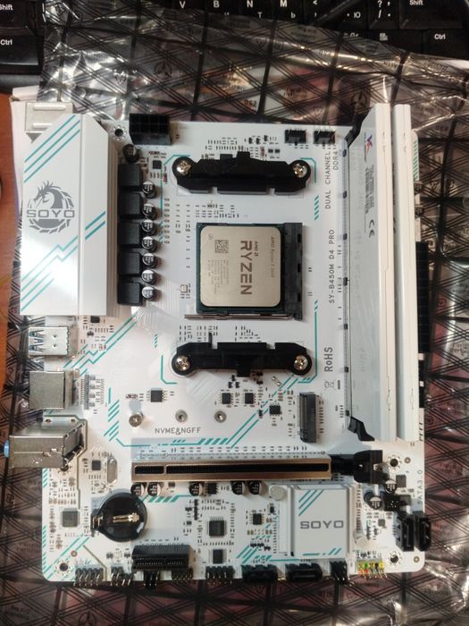 Комплект на ryzen 5 5500 опер. 8+8=16