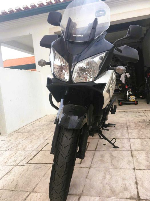 **Suzuki V-Strom DL 650–2009 | 80.000 km**