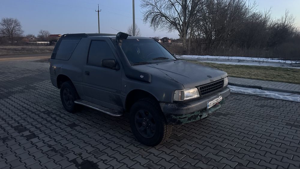 Opel Frontera 2.0 бензин