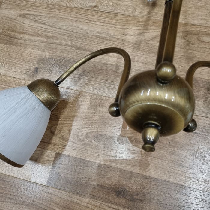 Stara lampa wisząca