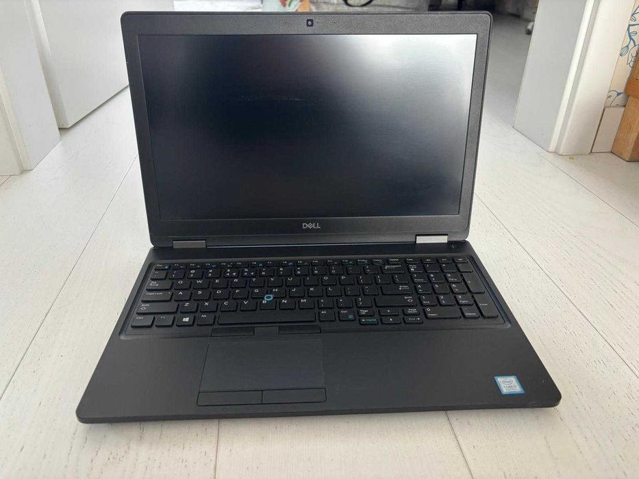 Dell Latitude 5590 – i7 / 16 GB RAM / 512 GB SSD / FHD – sprawny