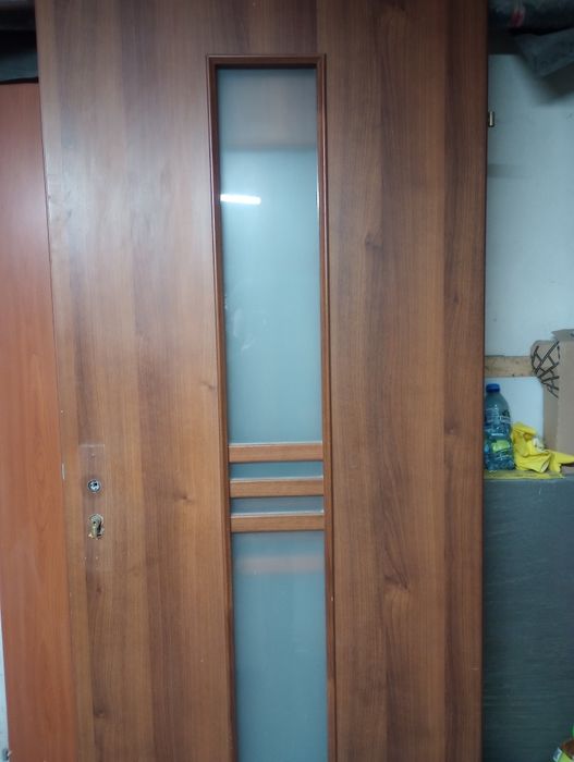sprzedam drzwi wewnętrzne 90 lewe 80 P\L i 70L