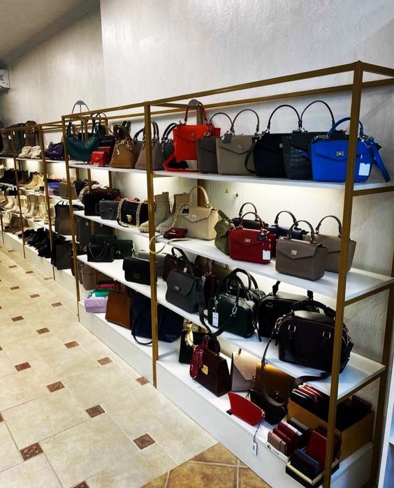 Торговое оборудование стойки для одежды