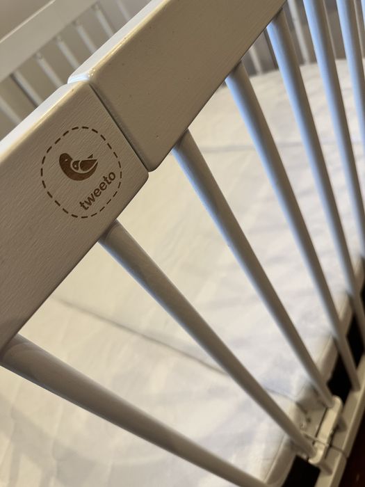 Łóżeczko Tweeto 7w1, biale, z materacem