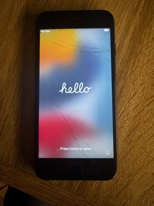 Apple iPhone  7 + kabel sprawny