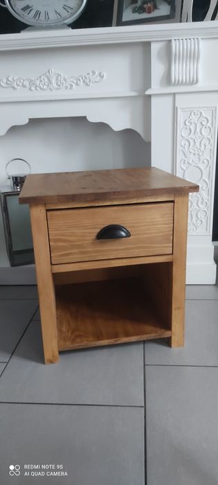 Łóżko sypialniane drewno sosnowe