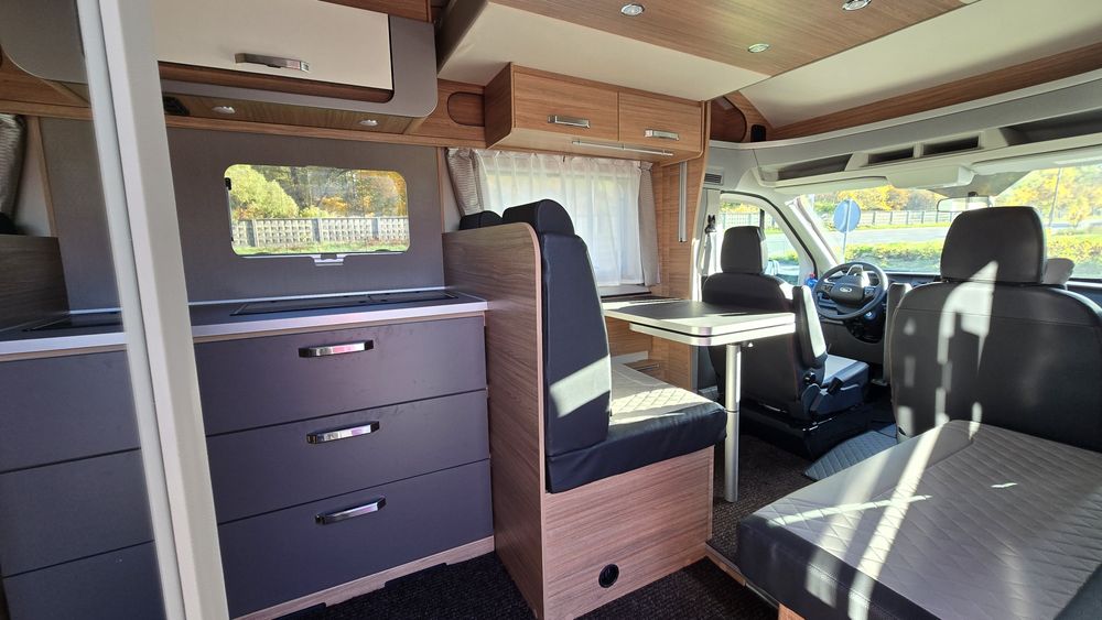 WEINSBERG Cara Suite 650MF будинок на колесах