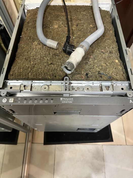 посудомоечная машина Hotpoint Ariston A+