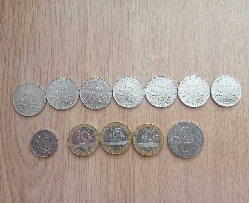 Lote de 12 Moedas Antigas Francesas (Francos)