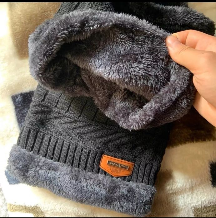 Зимовий комплект шапка + хомут ( унісекс  )