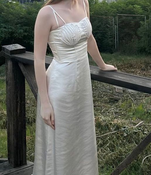 Плаття на випускний