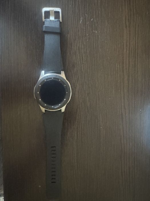 Продам смарт-годинник