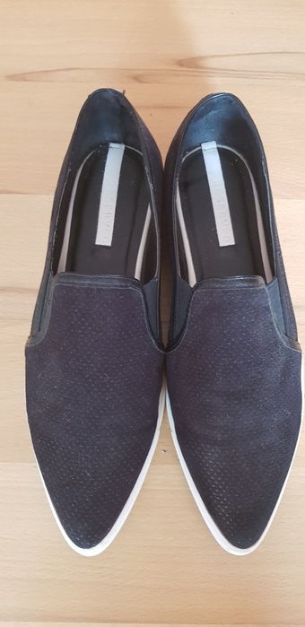 Buty firmy Reserved