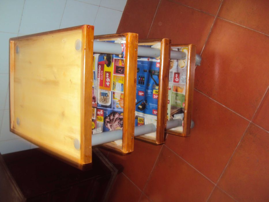 1 Fruteira em madeira -  1 Quadro decorativo