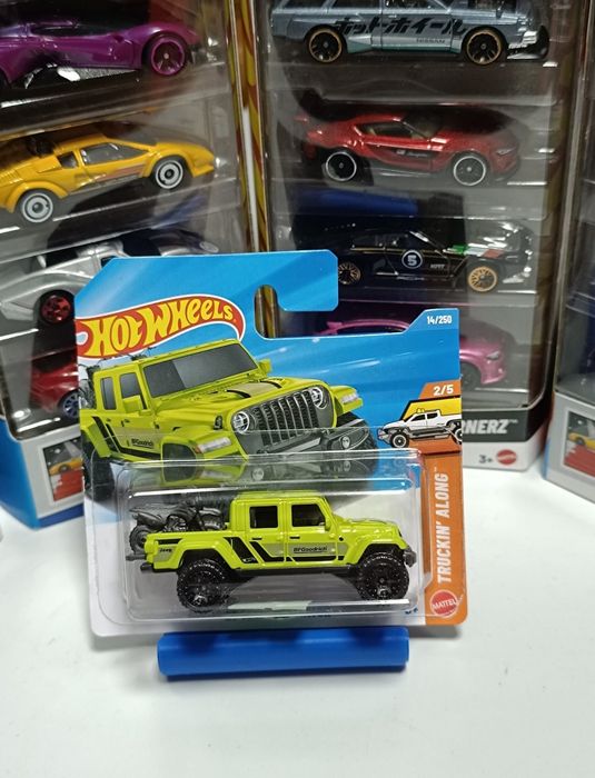 Hot Wheels 20 Jeep Gladiator